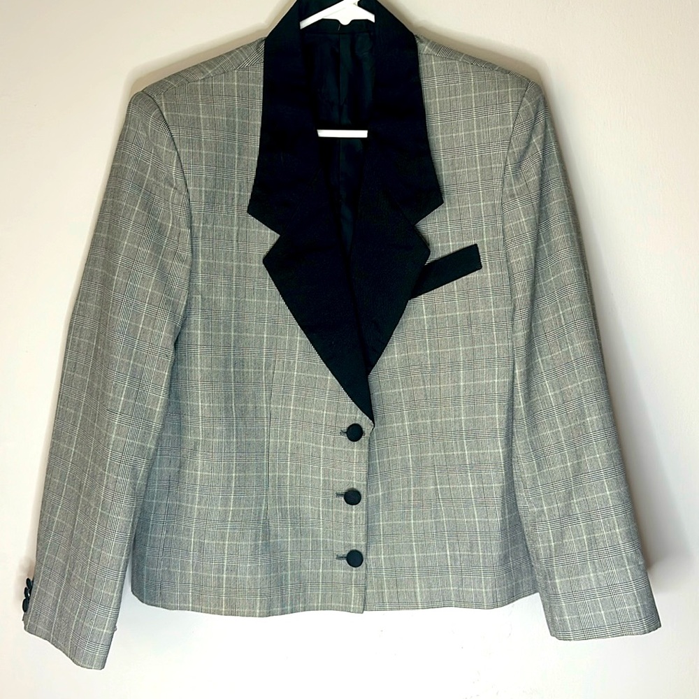 Tommy Hilfiger, gray and black jacket size M/L